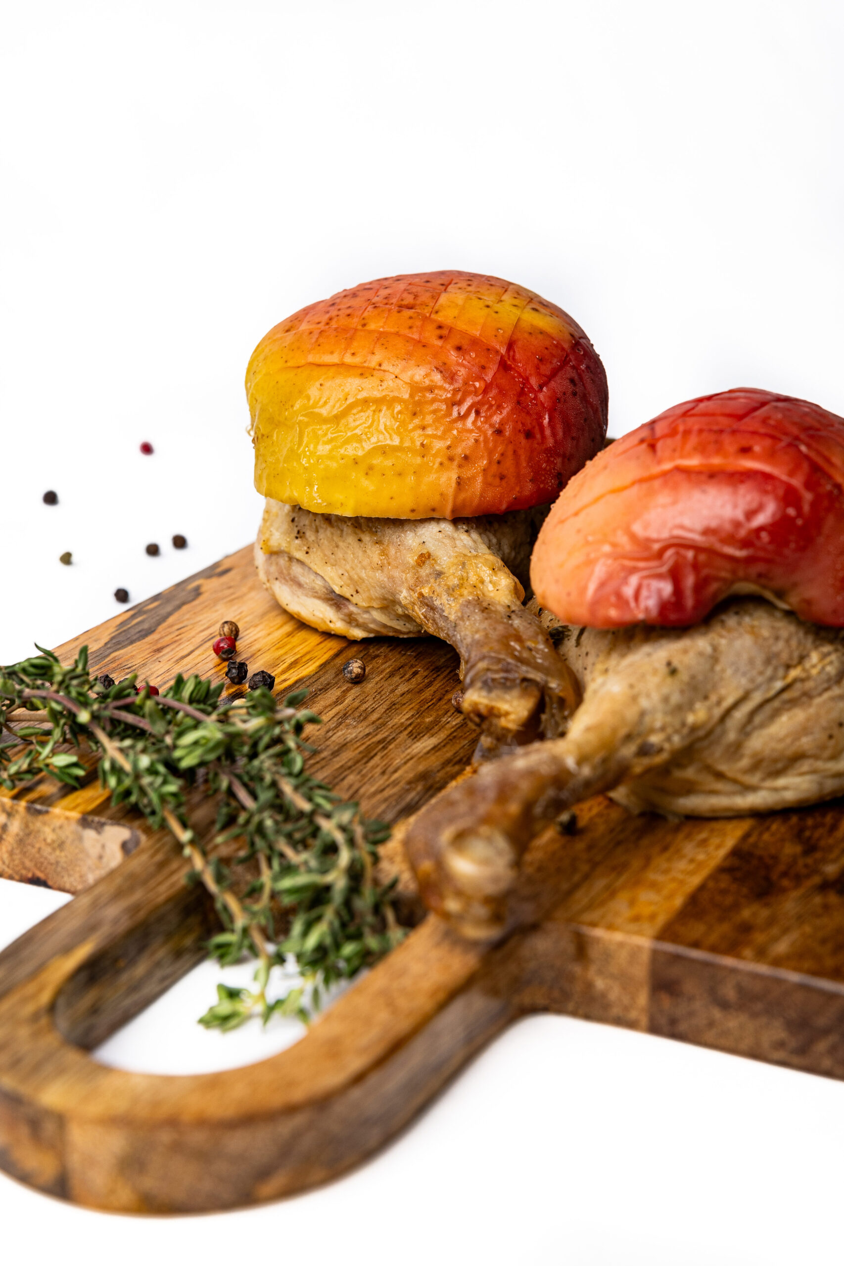 Noga z kaczki z żurawiną i pieczonym jabłkiem - 2szt (450g)